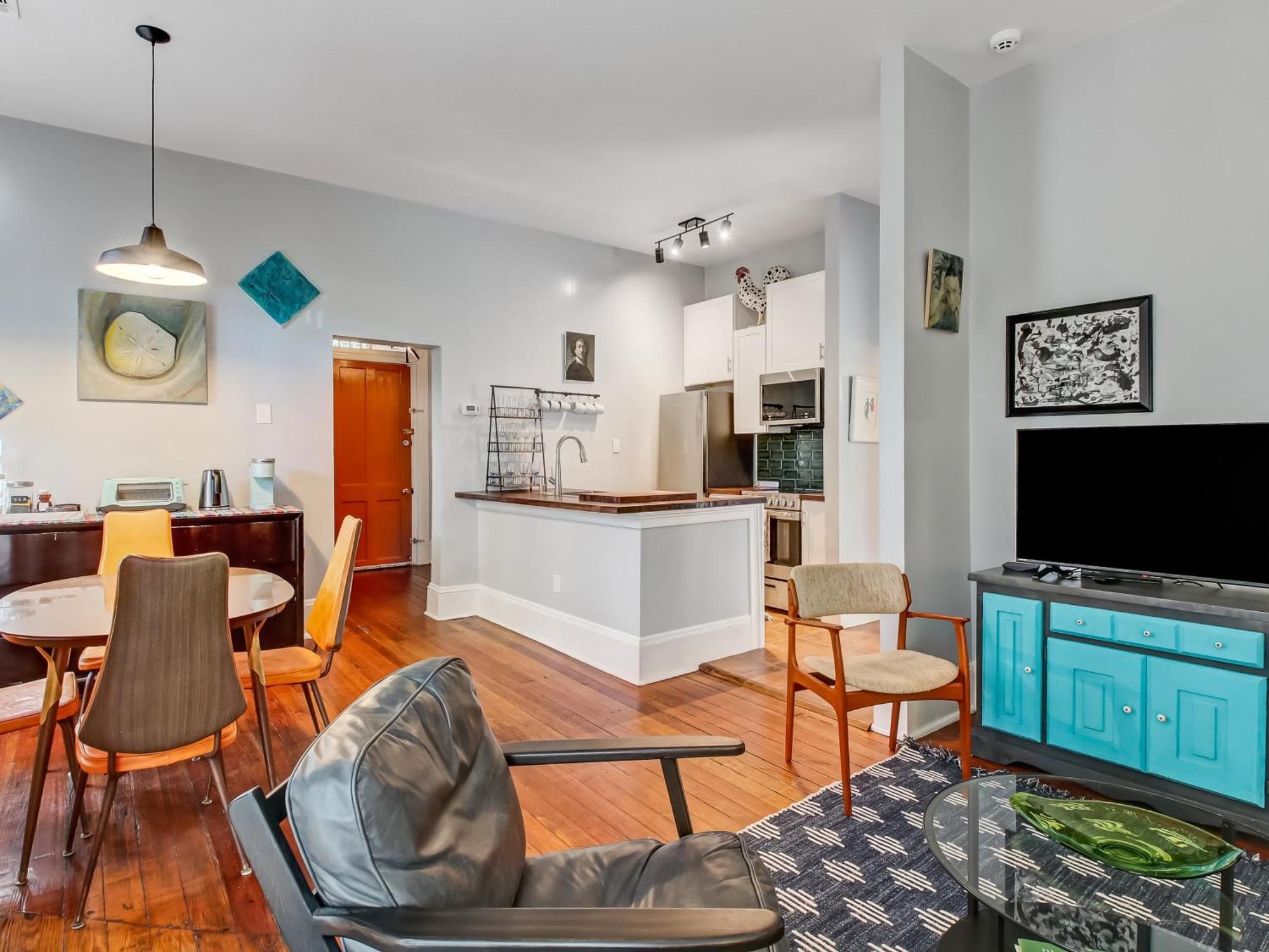 Сasa de vacaciones Cute Thomas Square Monthly Heated Pool Access By Southern Belle 1388 *